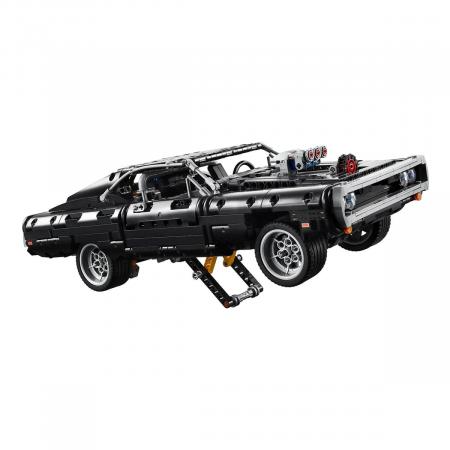 Конструктор LEGO Technic "Dodge Charger Доминика Торетто" (42111)