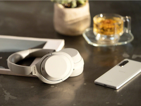 Беспроводные наушники Sony (WH-1000XM4) Silver, серебристый Беспроводные наушники Sony (WH-1000XM4) Silver, серебристый